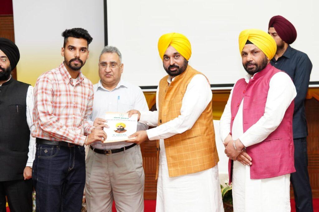 CM Mann handed over appointment letters to 409